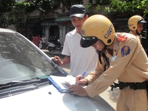 Hà Nội xử lý hơn 5 000 “lỗi” giao thông sau 1 tháng